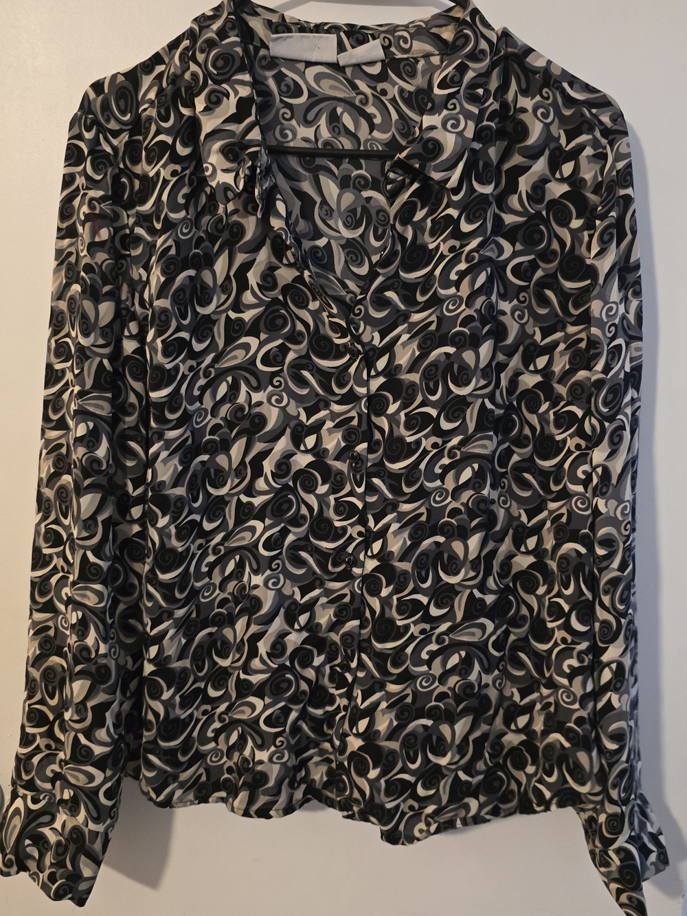 kathy ireland Black and White Swirl Button-Down Blouse
